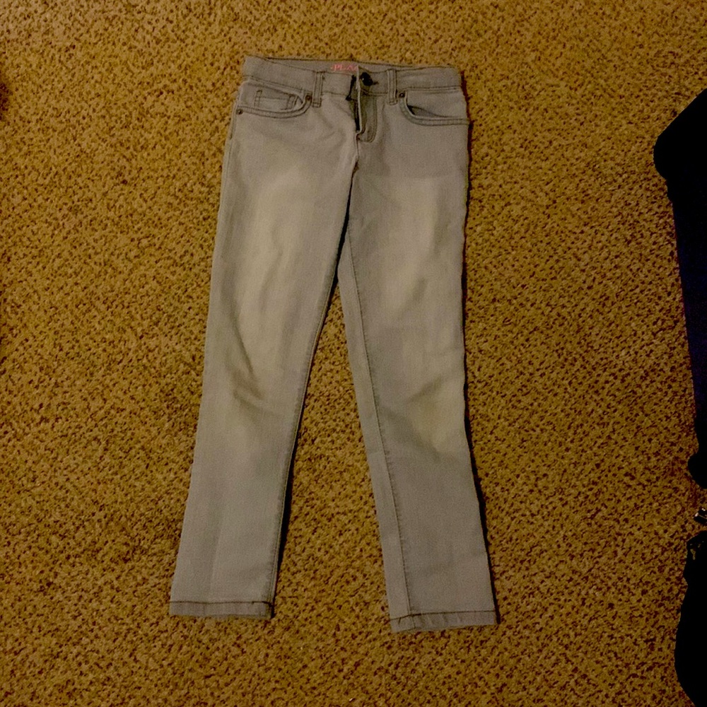 This is the children’s Place super skinny jeans female size 6X/7